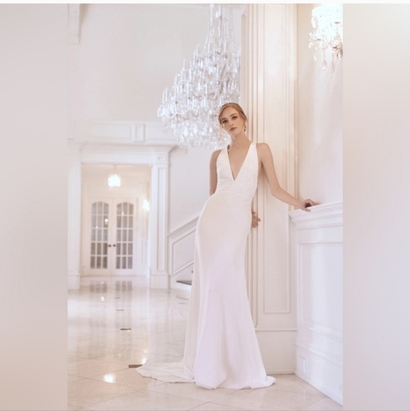 Sachin + Babi Dresses & Skirts - Sachin & Babi "Gabriella" Embellished Plunge V-Neck Crepe Bridal Gown Size 0